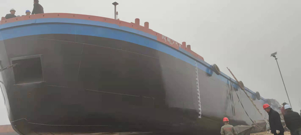 恭喜李老板船只下河，船號（四航258）